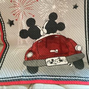 Mickey and Minnie-Disney-chenille throw blanket